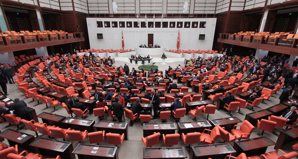 35 MADDELİK YÖNERGE MECLİSE SUNULDU..